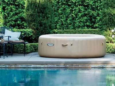 Nos conseils pour acheter un jacuzzi gonflable extérieur