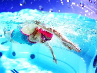 Choisir entre une pompe ou une turbine pour obtenir le contre courant du spa de nage