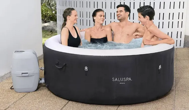 Choisir le spa gonflable Bestway Lay Z Spa Miamo pour sa capacité de 4 personnes